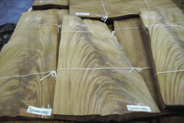 Mahogany crotch 2 - Veneer & Lumber - Since1954